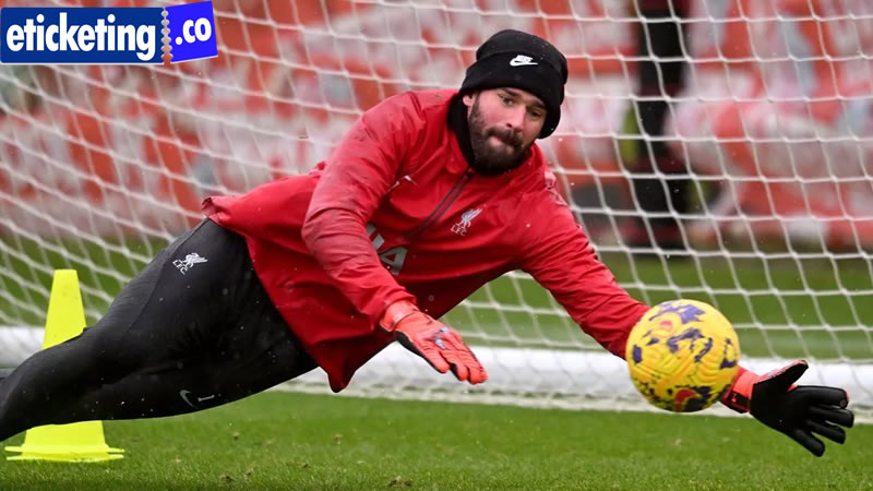 Star Alisson posts worrying injury update