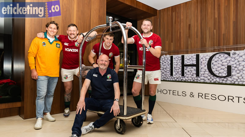  Wallabies & Lions Welcome Fans in Style